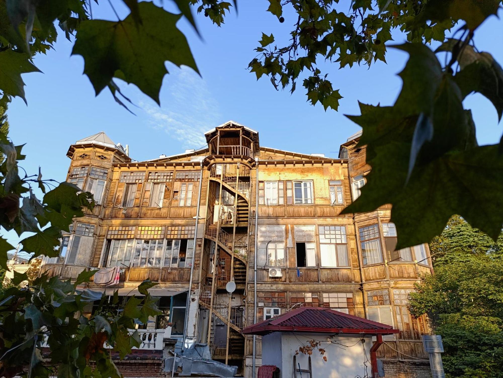 Triple Eight Hotel Tiflis Exterior foto