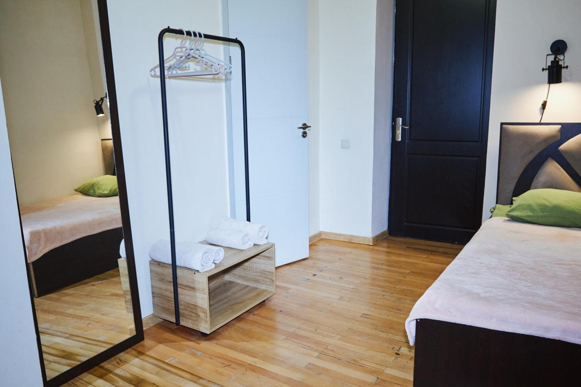 Triple Eight Hotel Tiflis Habitación foto